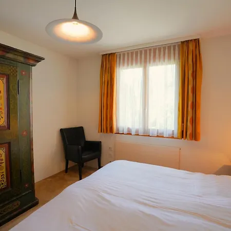 Miravalle 3 アパート *